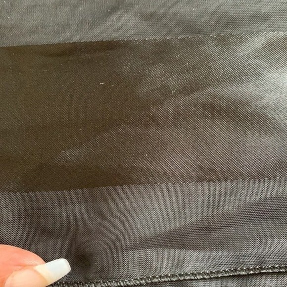 Unbranded.  Women's Black Striped Long Scarf - Picture 3 of 4